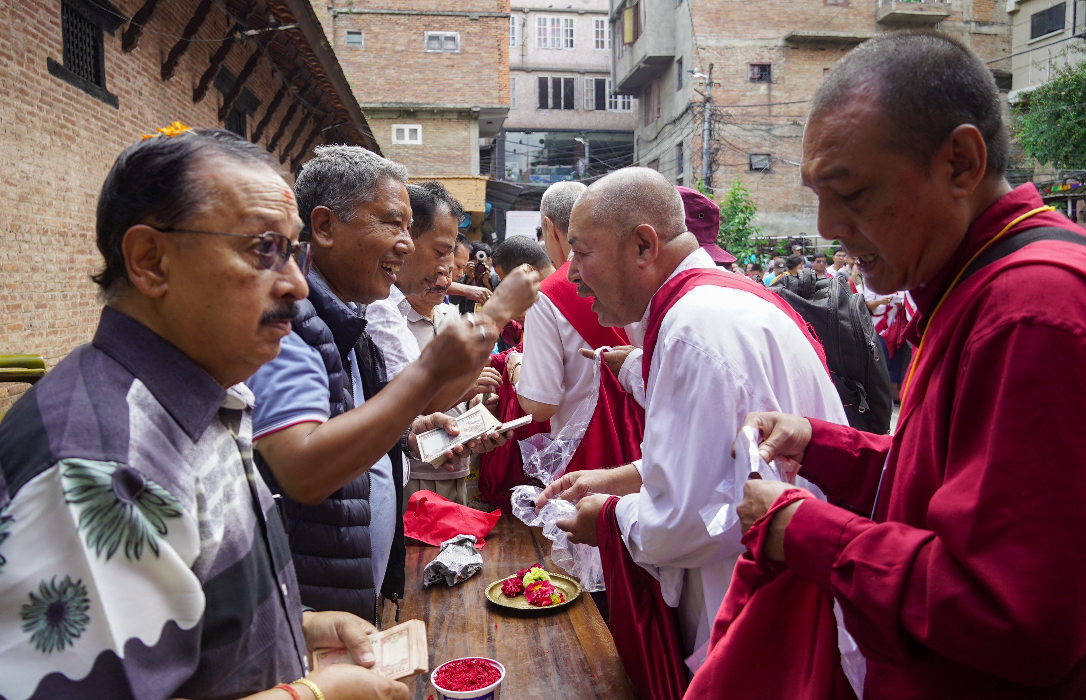 असनमा यसरी मनाईयो पञ्चराँ पर्व (फोटोफिचर)