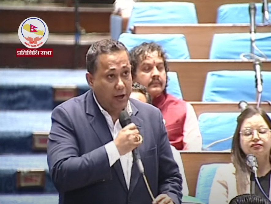 अध्यागमनमा घुस लिइरहेको घट्ना बाहिरिए पनि सरकार मौन बस्नु रहस्यमय : शिशिर खनाल