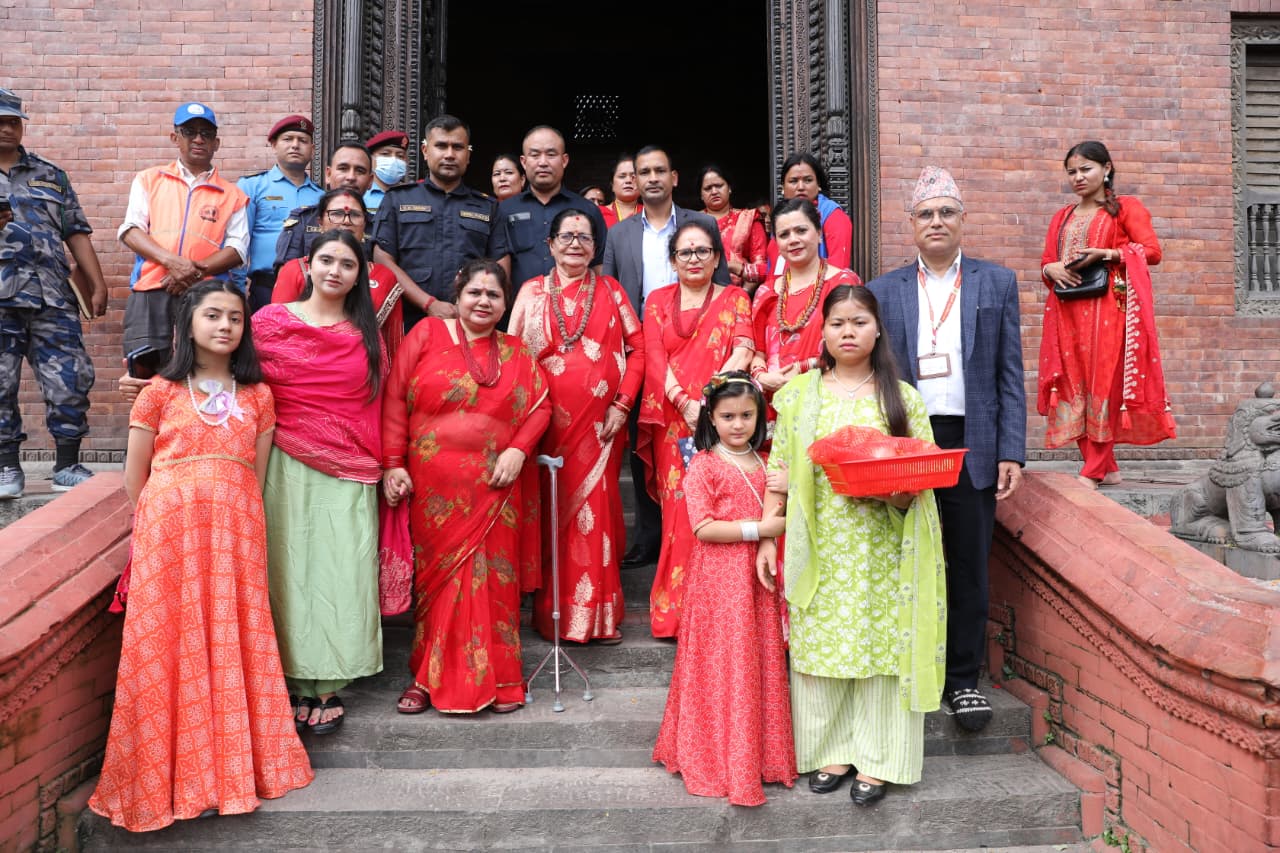 तिजको अवसरमा प्रथम महिला सबिता पौडेलद्वारा पशुपतिमा पूजा