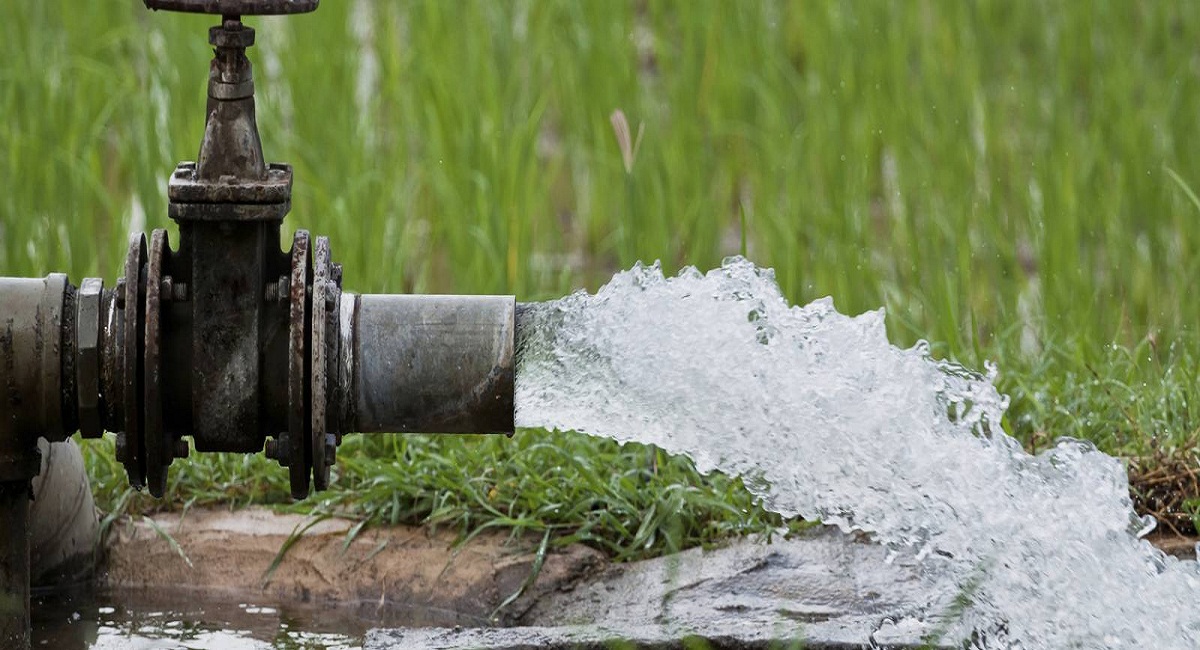 सिँचाइका लागि एक वर्षमा १६ डिप बोरिङ वितरण