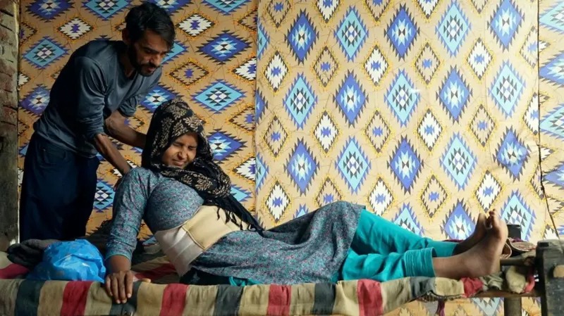 आमाको गर्भमा रहेको ३ महिनाको बच्चा पाठेघरमा नभइ कलेजोमा हुर्किरहेको पत्ता लागेपछि…