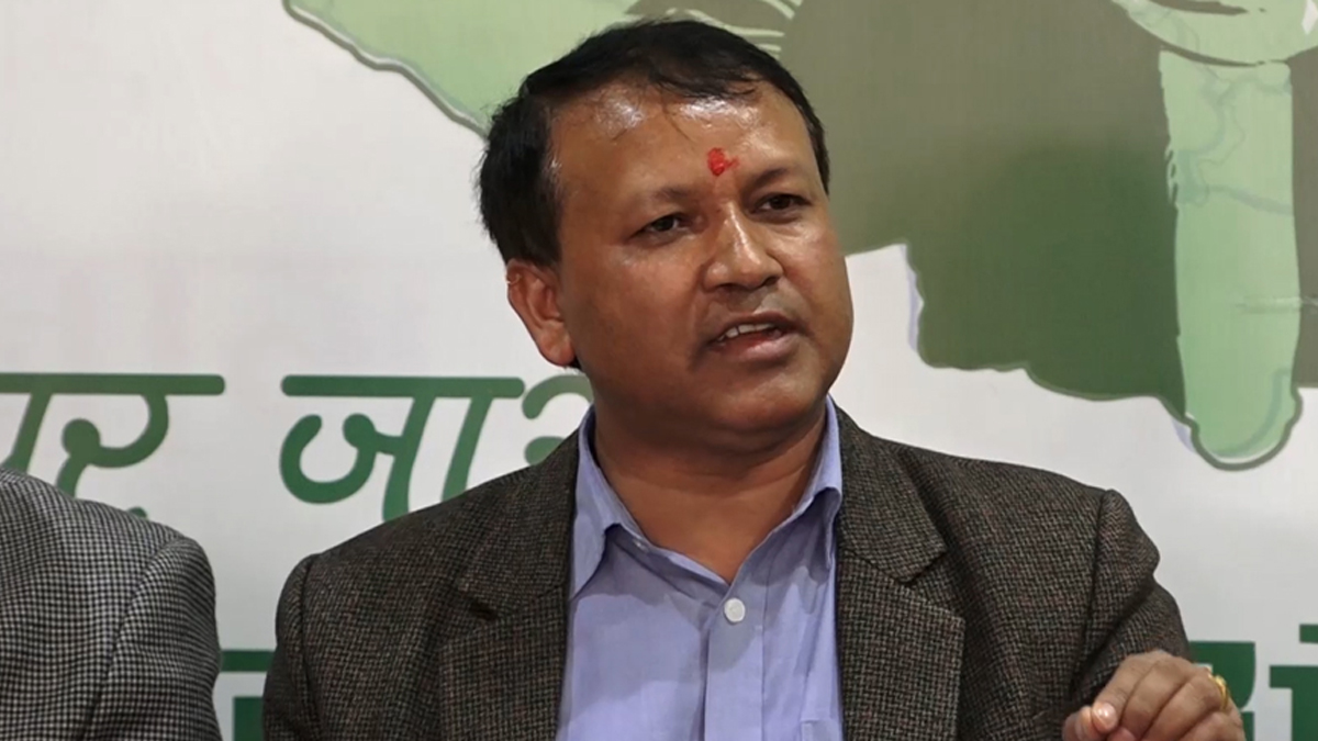 ‘पूर्वराष्ट्रपति राजनीतिमा आउन नपाउने व्यवस्था संविधानमै राख्नुपर्छ’