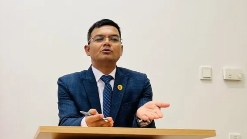 ‘श्रम मन्त्रालय डिजिटल युगलाई आत्मसात गर्दै अघि बढ्दैछ’