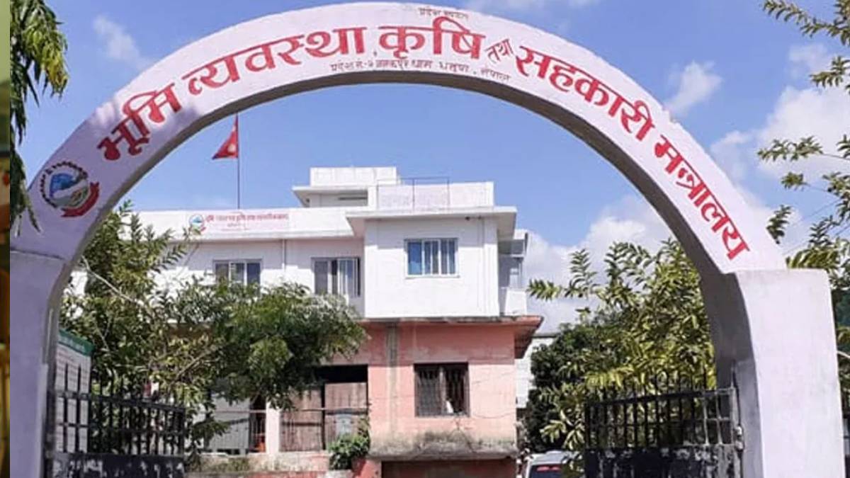 मधेसमा १८ करोडको लागतमा स्यालो ट्युबवेल वितरण