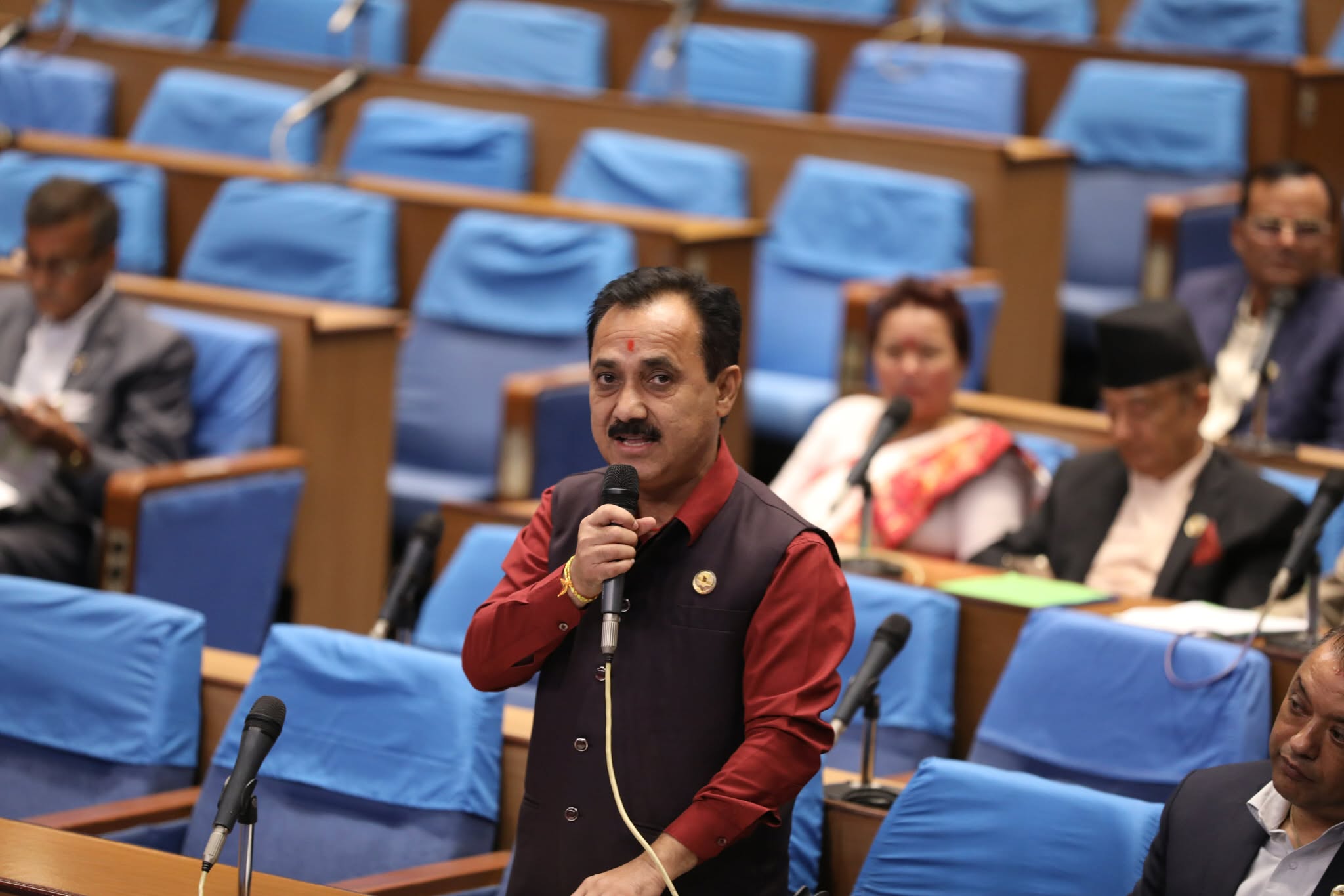 अदालतले निर्दोष देखिएन भनेको छ, हस्ताक्षर अभियान रोक्नुहोस्ः विश्वप्रकाश शर्मा