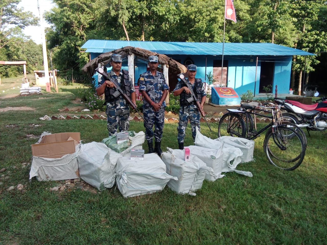 ४८ लाख बराबरको चिनियाँ विद्युतीय चुरोट बरामद