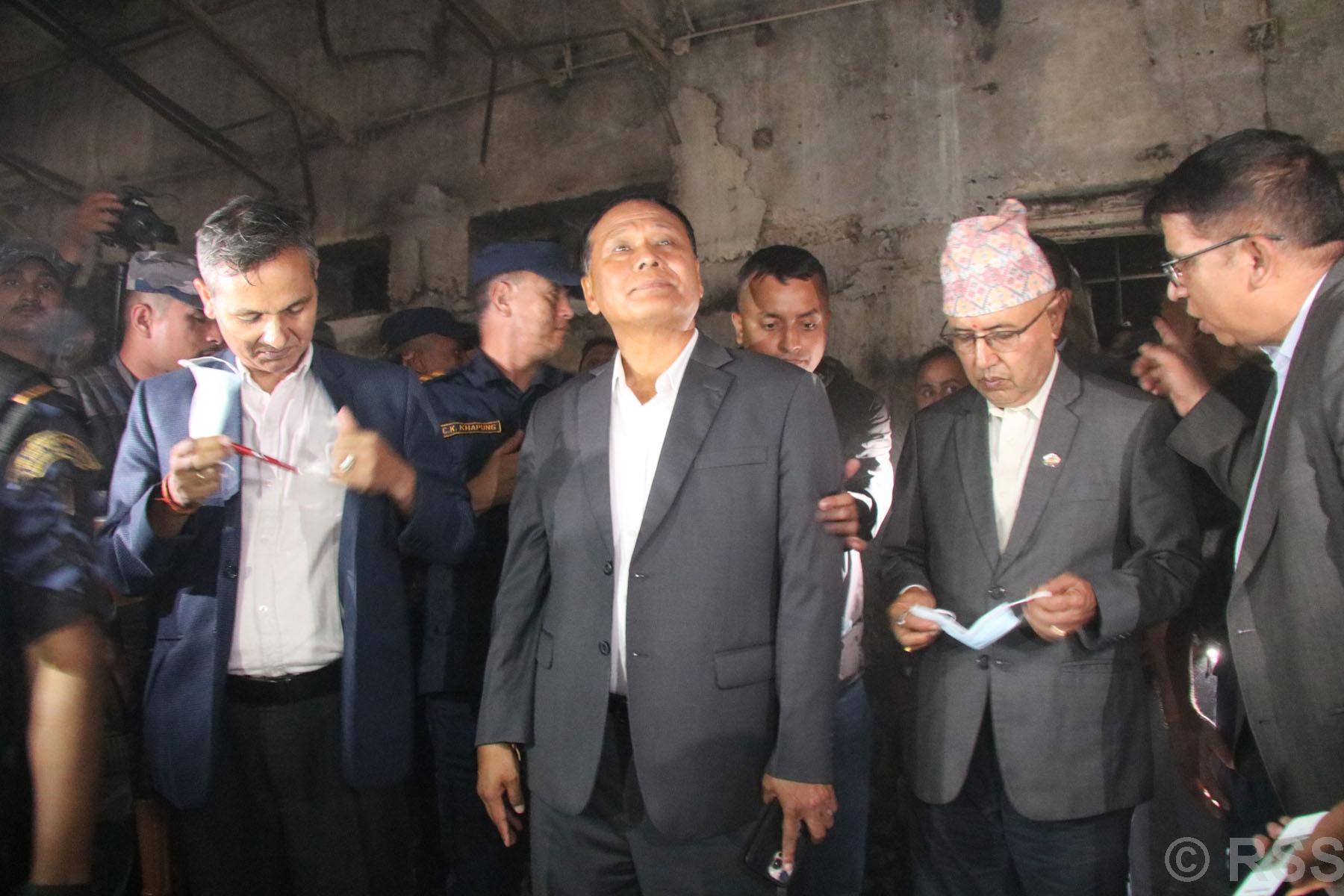 तीन मन्त्रीद्वारा सङ्घीय संसद् भवन निरीक्षण