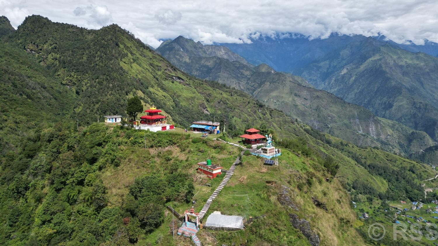 चन्दा सहयोग जुटाएर ऐतिहासिक मन्दिर पुनर्निर्माण