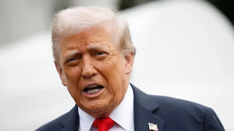 आफ्नो सम्पत्तिको बारेमा सोधेपछि अष्ट्रेलियाली पत्रकारमाथि ट्रम्पको आक्रोश