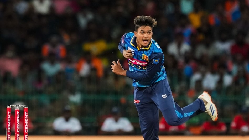 एसिया कपमा छोराले पाँच छक्का खाएपछि खेल हेरिरहेका पिताको हृदयाघातबाट निधन