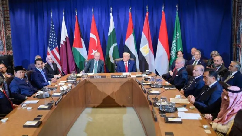 गाजामा युद्ध रोक्न ट्रम्पले अरब-इस्लामिक देशका नेताहरूलाई भेटे