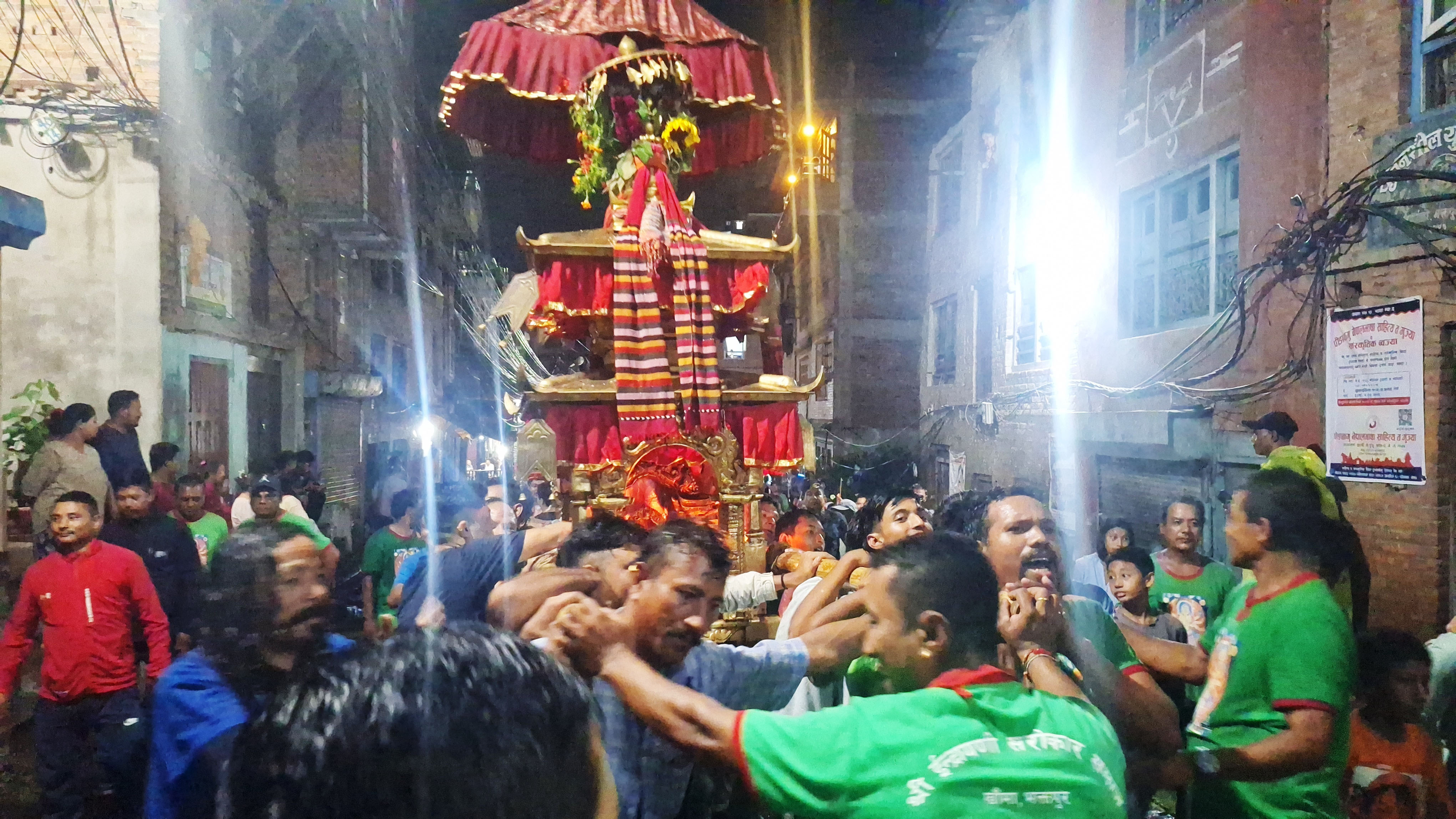 इन्द्रको खटजात्रा इन्द्र दह पुर्‍याइयो