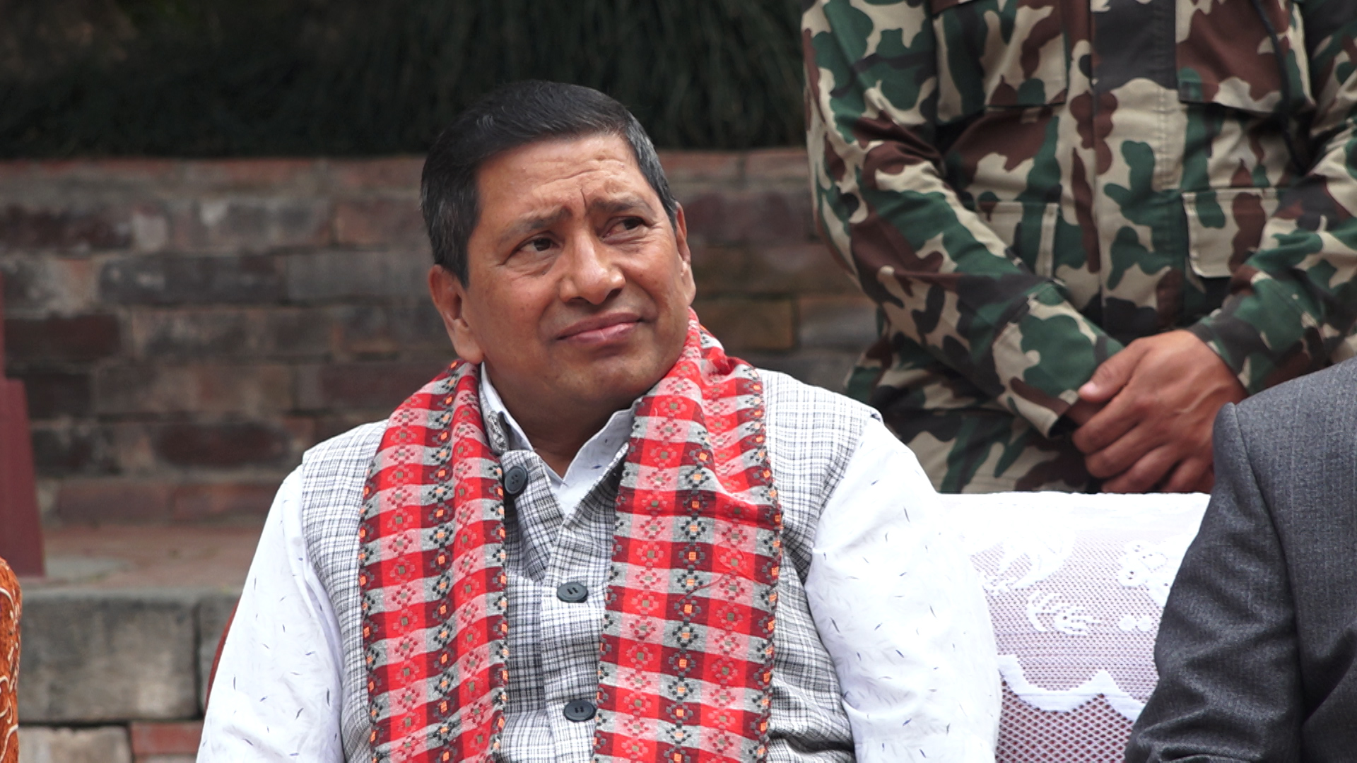 प्रधानमन्त्री कार्कीलाई उपाध्यक्ष श्रेष्ठका ६ सुझाव : घोषित मितिमा निर्वाचन गराउन दबाब