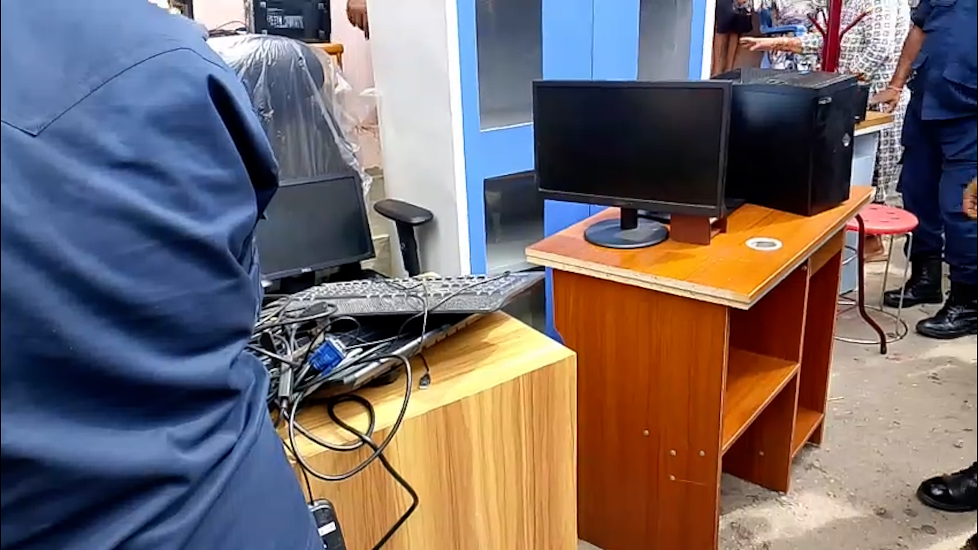 आन्दोलनका क्रममा चोरी भएको दुई ट्रक सामान प्रहरी नियन्त्रणमा