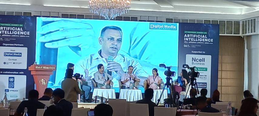 आलोचना सहन नसकेर इगोका कारण सामाजिक सञ्जाल बन्द गरियो : मनिष झा