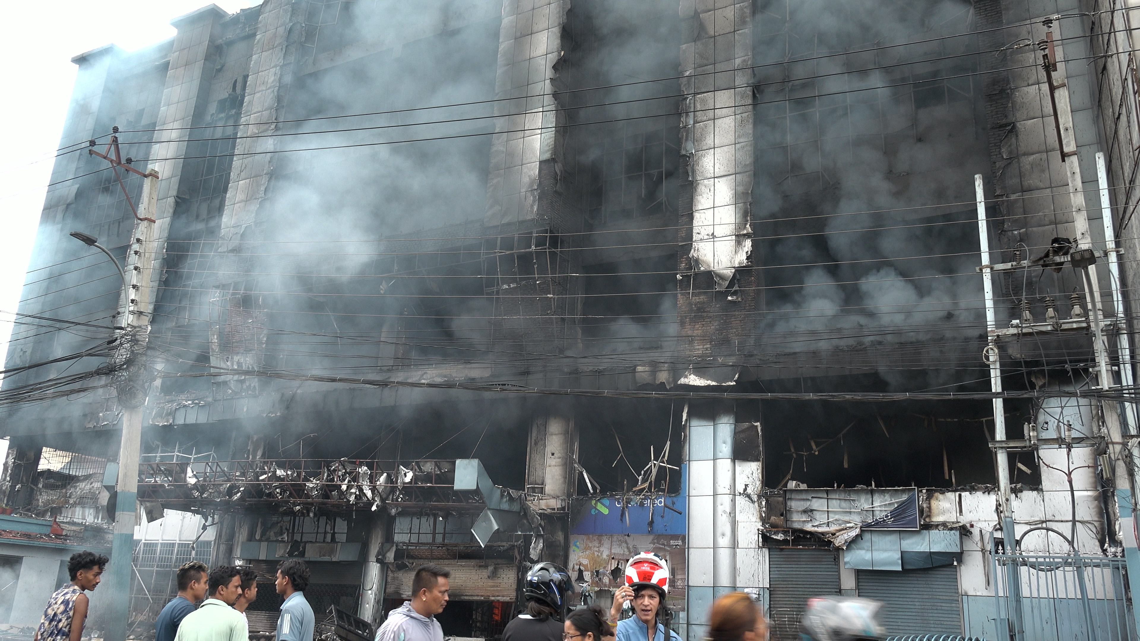 अझै निभेको छैन चुच्चेपाटीस्थित भाटभटेनीको आगो