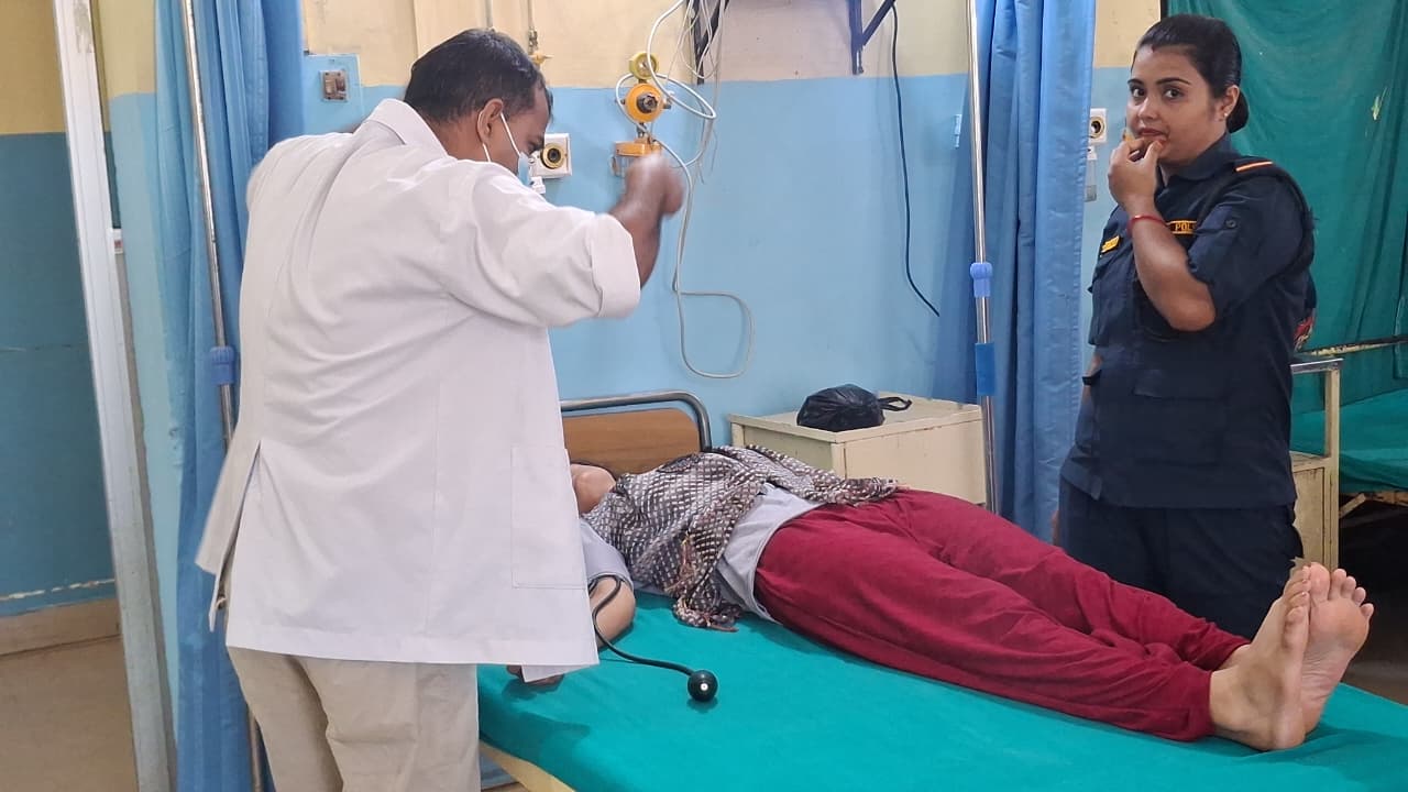 मन्त्री र मेयरलाई धम्की दिएको अभियोगमा पक्राउ परेकी किरण अस्पताल भर्ना