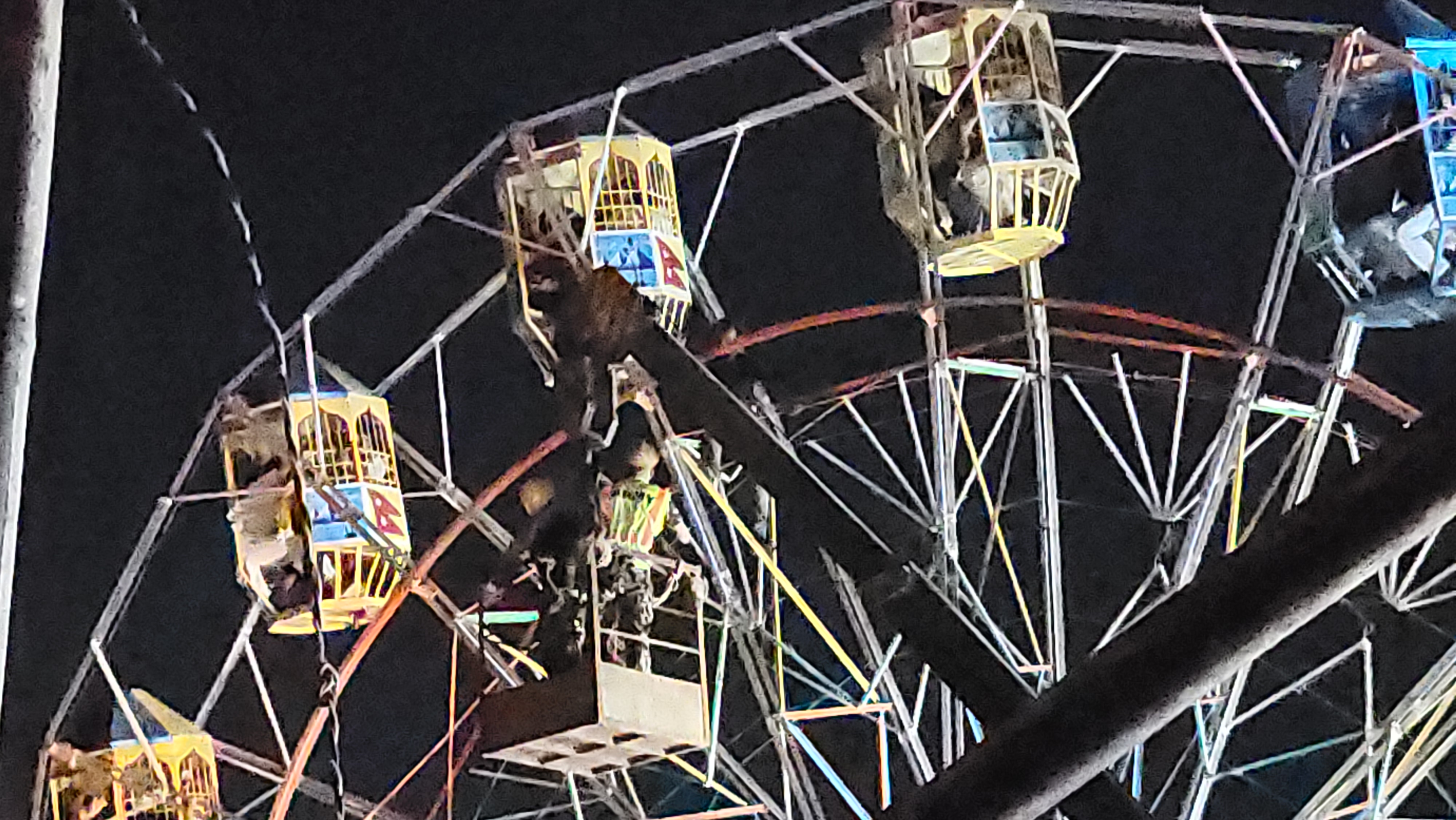 जनकपुरधाम झुला भाँचिएर फसेका ५६ जनाको उद्धार