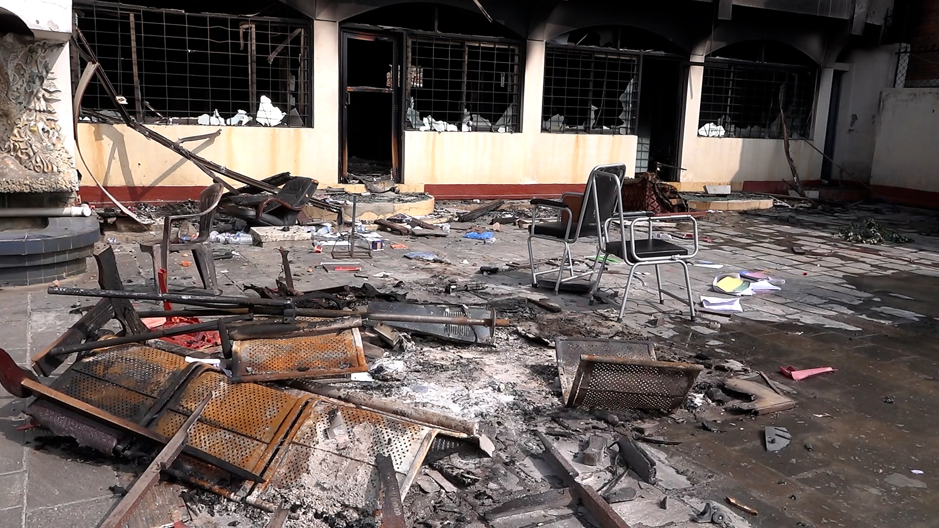 माओवादी केन्द्रको पार्टी कार्यालय आगलागीले ध्वस्त