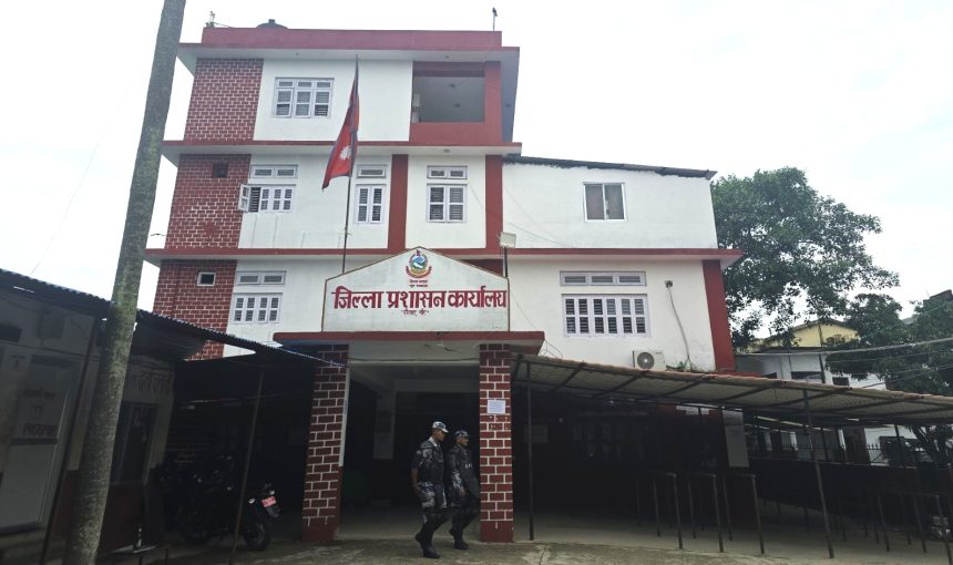 रौतहटमा निषेधाज्ञा र कर्फ्यूलाई शनिबार पनि निरन्तरता