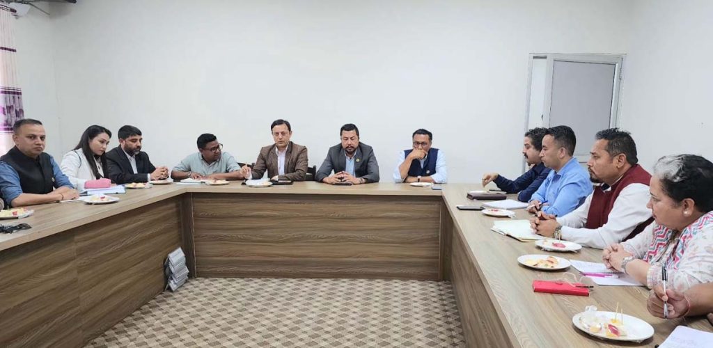 रास्वपाका सबै सांसदले राजीनामा दिँदै