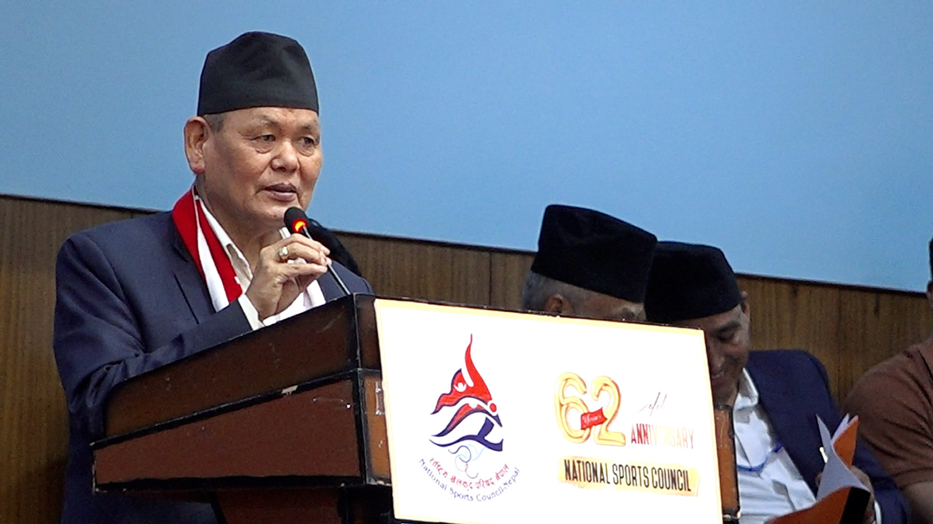 खेलकुद मन्त्री चौधरीले दिए राजीनामा