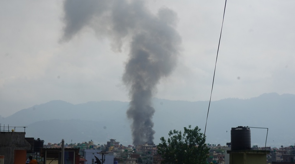 ओलीको बालकोटस्थित निजी निवासमा आगजनी