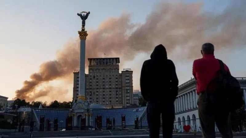 रुसले पहिलो पटक युक्रेनको मुख्य सरकारी भवनमा आक्रमण गर्‍यो
