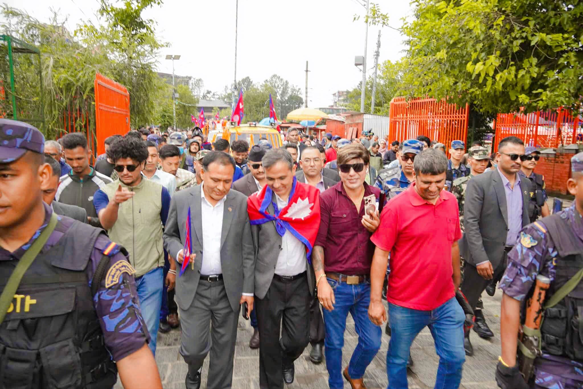 जेनजी मृतकको शवयात्रामा गृहमन्त्री र ऊर्जा मन्त्री सहभागी