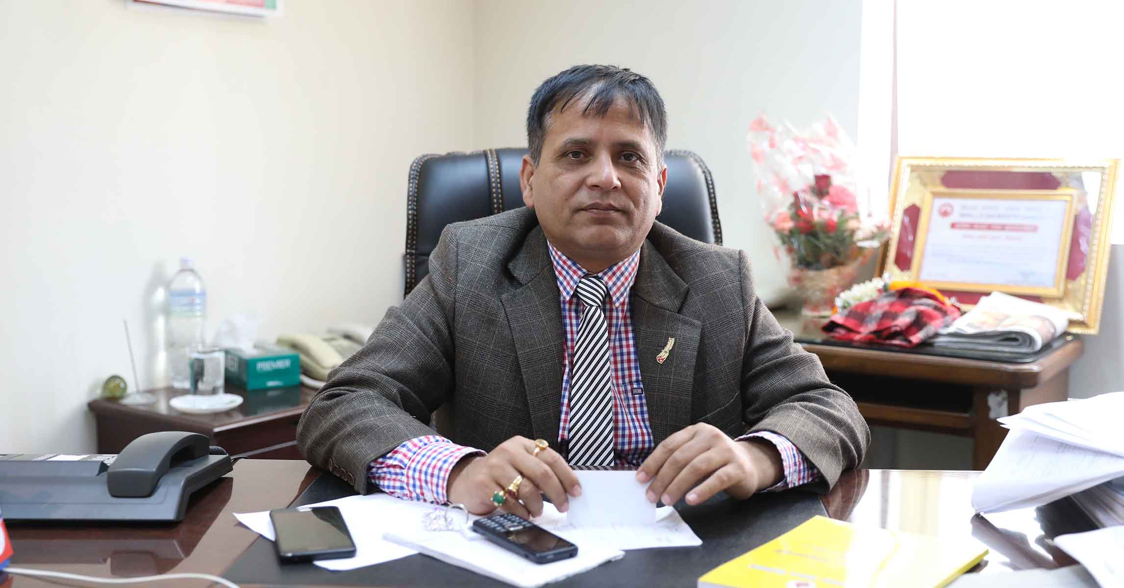 नेपाल रि-इन्स्योरेन्सको अध्यक्षमा सुरेन्द्र पौडेल