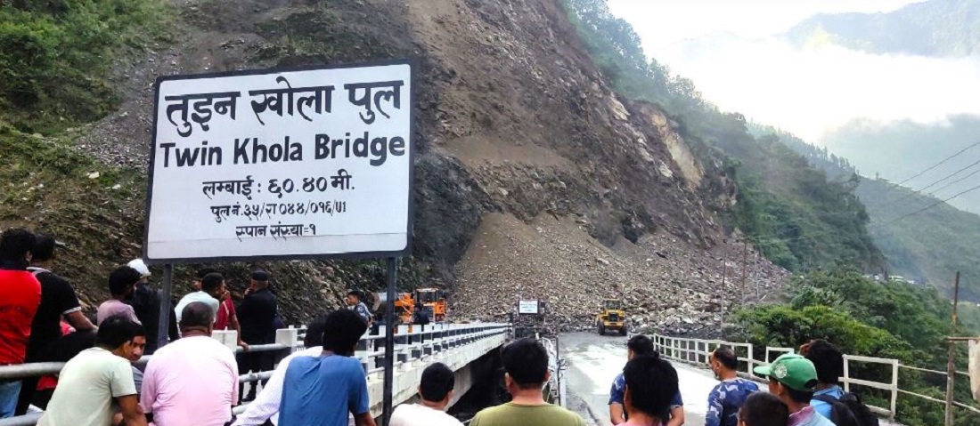 तुईन खोला पहिरो : यात्रुलाई निःशुल्क बससेवा