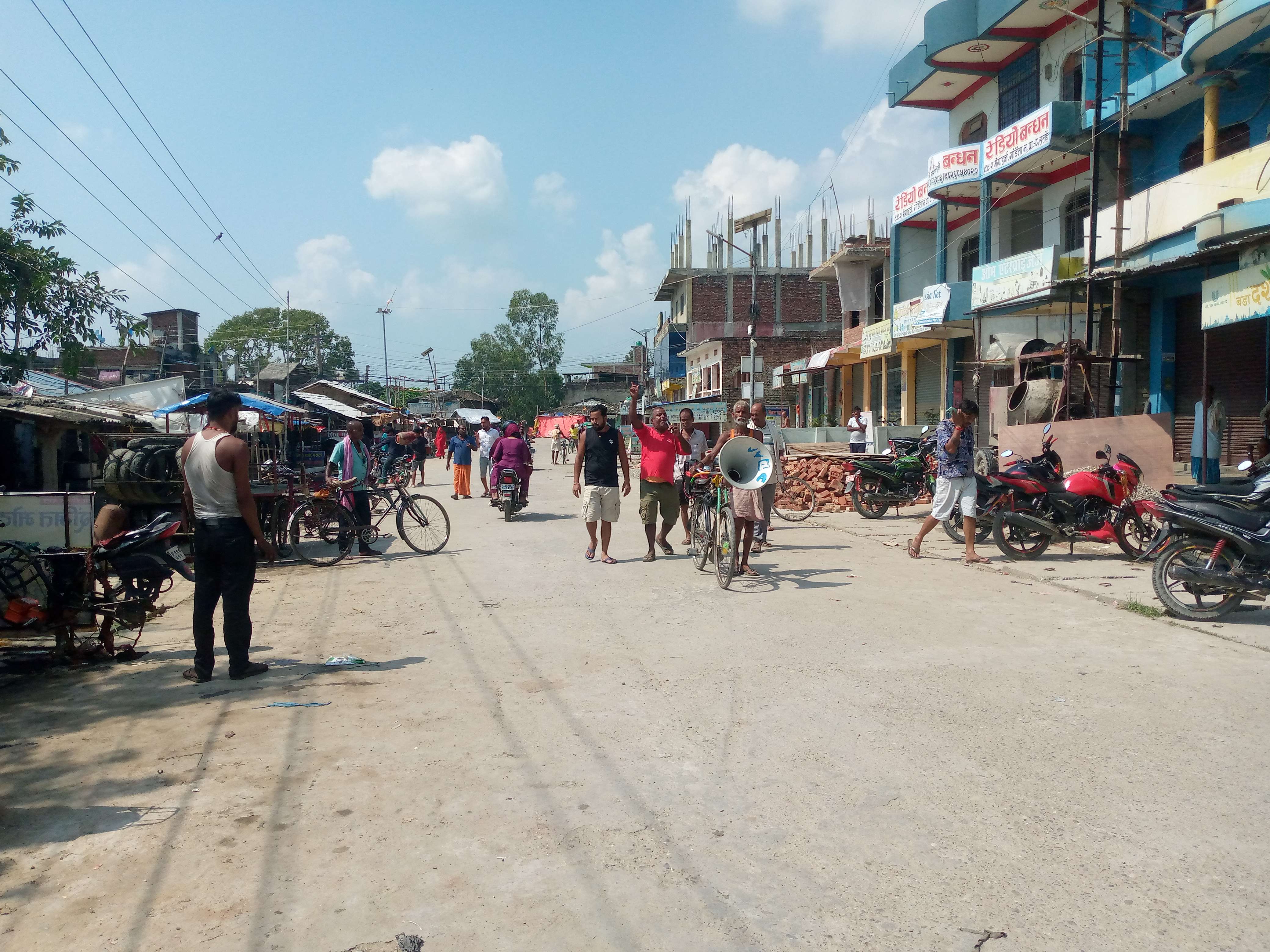 सर्लाहीमा प्रहरीकै निर्देशनमा विवाद मिलाउन पुगेका वडाध्यक्षलाई दोषी बनाएर पक्राउ