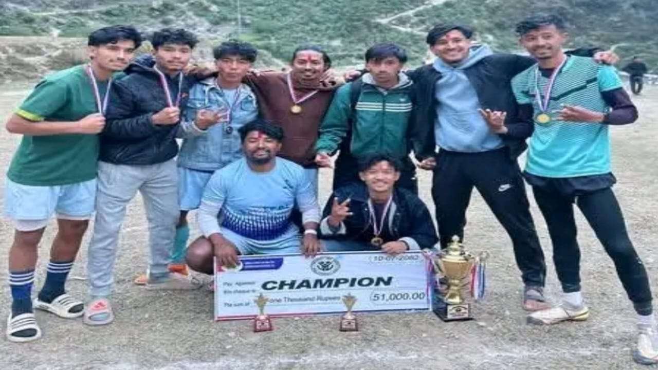 बाजुरामा ‘प्रथम गौमुल कप’ फुटबल प्रतियोगिता सम्पन्न, उपाधी केपी बा स्पोट्र्स क्लवको पोल्टामा