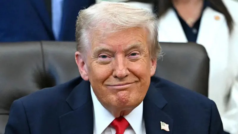 ट्रम्पले भने – ‘यदि कुनै सम्झौता भएन भने, चीनले १५५ प्रतिशत भन्सार तिर्नुपर्नेछ’