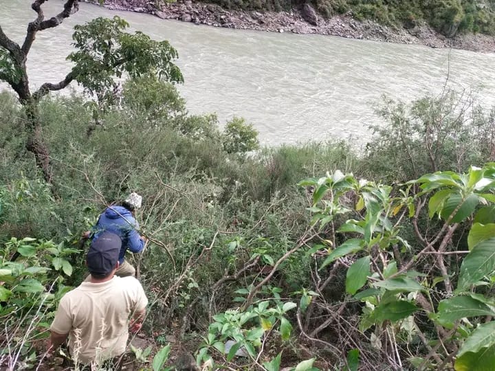 बाजुरामा जिप दुर्घटना, दुई जना घाइते