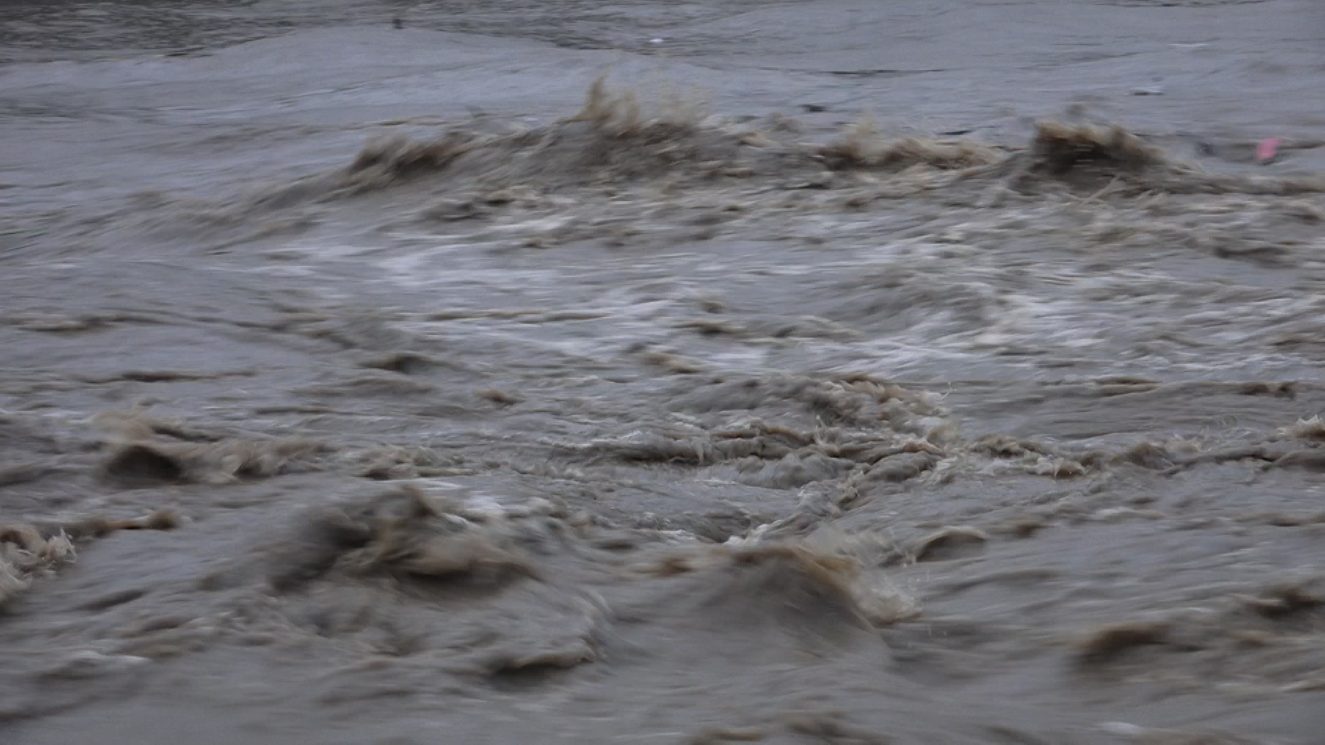 बागमती र धोवीखोलामा पानीको वहाब उच्च (फोटोफिचर)