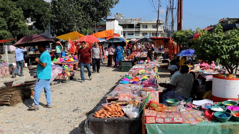 हेटौंडामा तिहार लक्षित बजारका लागि तीन स्थान तोक्यो