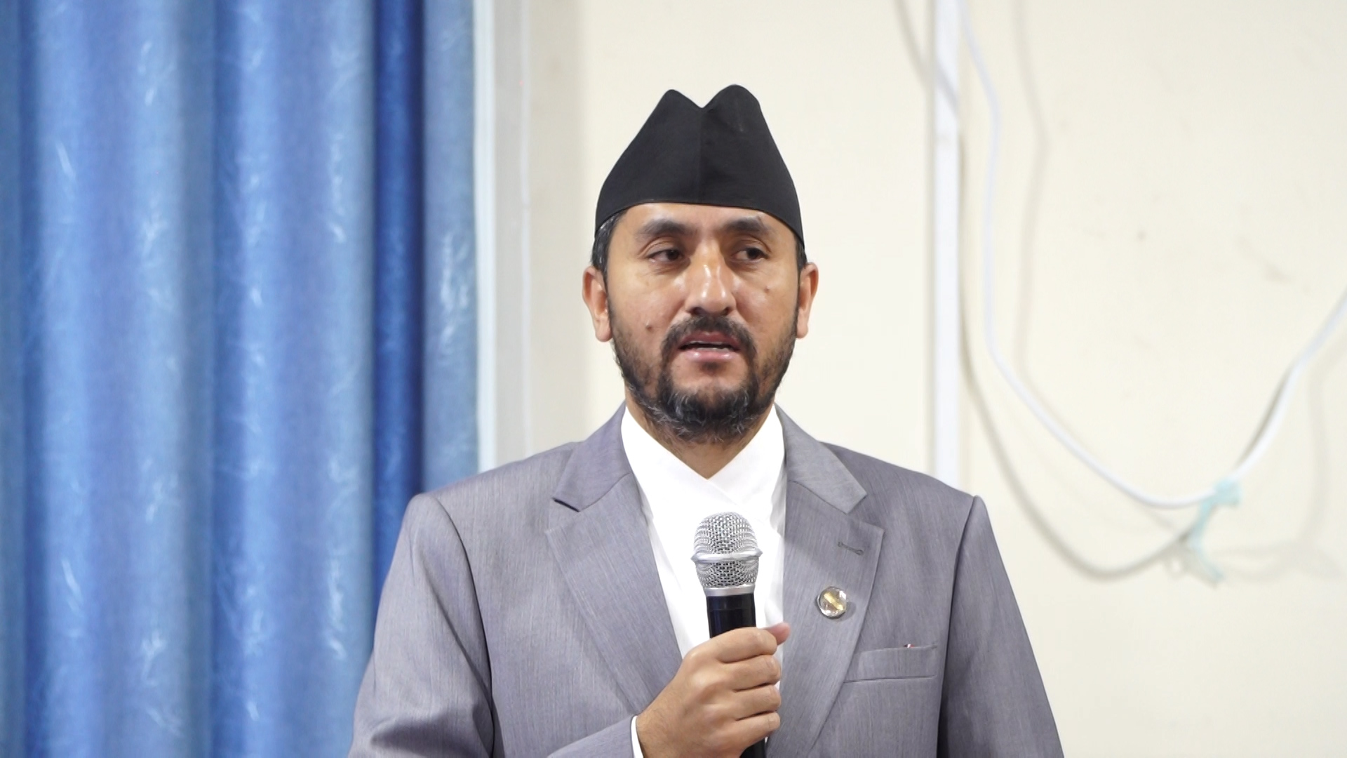 हुलाकको आवश्यकता र सार्थकता मरेको छैन : मन्त्री खरेल