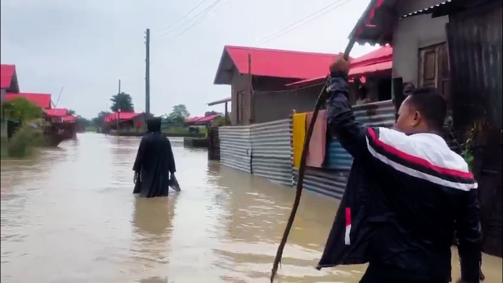 मोरङमा वर्षापछिको विपत्ति : सयौं परिवार सुरक्षित स्थानमा सारिए