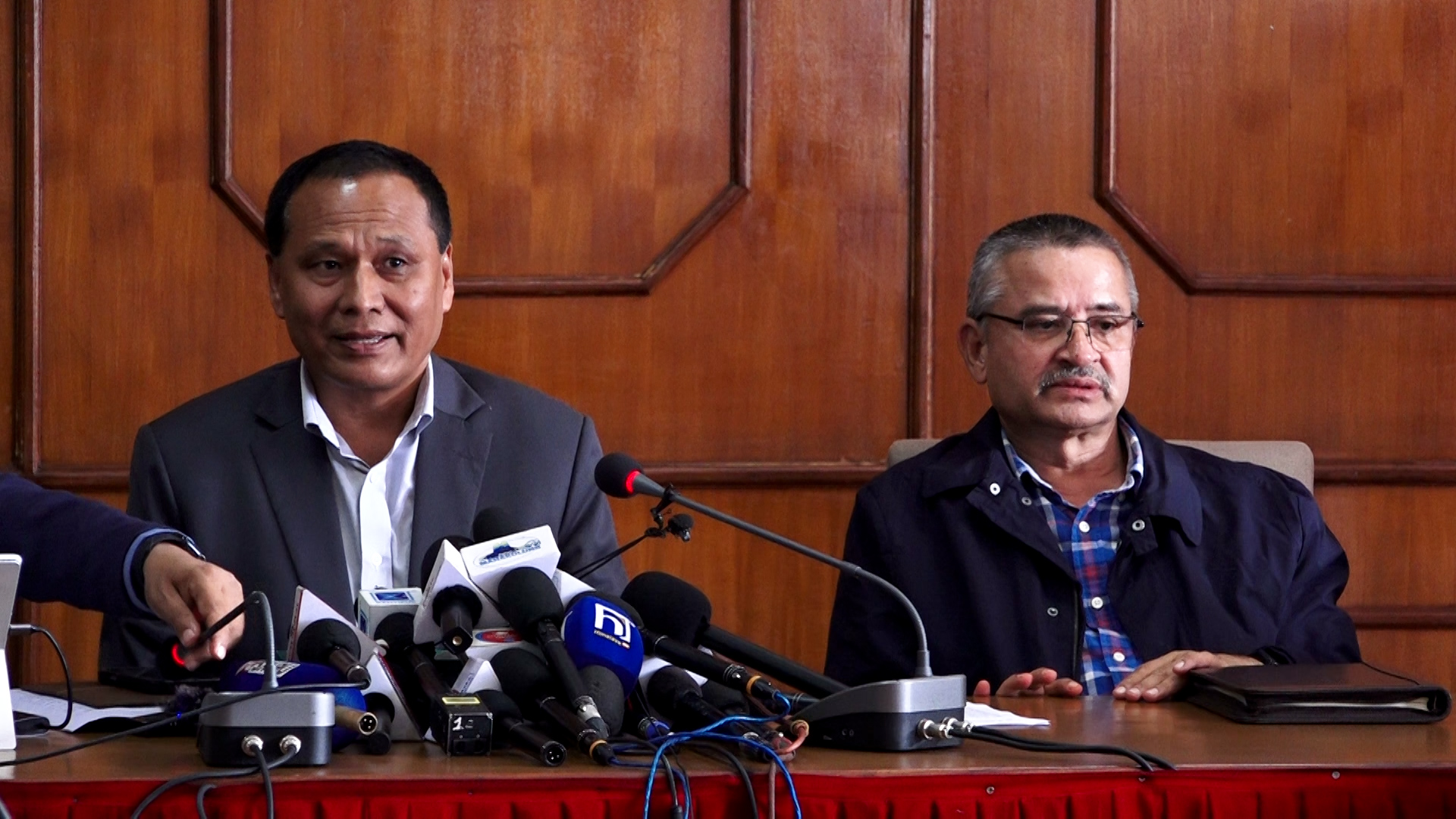 तत्काल सडक खुलाउन र पुनर्निर्माण गर्न सरकार तत्पर छ : मन्त्री घिसिङ