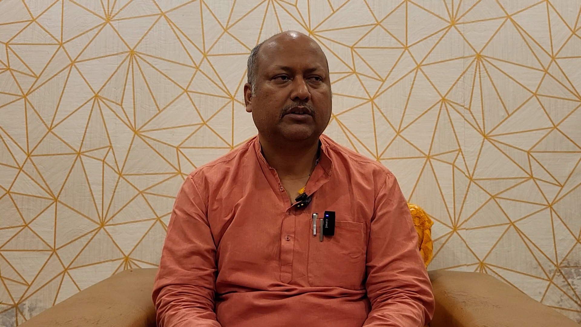 लोकतन्त्रमा ‘वन म्यान आर्मी’को काम छैन : पूर्वमुख्यमन्त्री सिंह