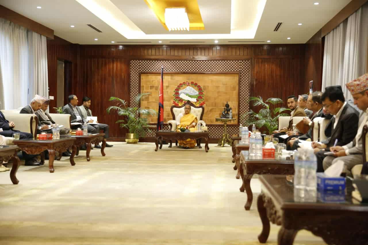 तोकिएकै समयमा भयरहित वातावरणमा चुनाव गराउन सरकार प्रतिबद्ध छ: प्रधानमन्त्री