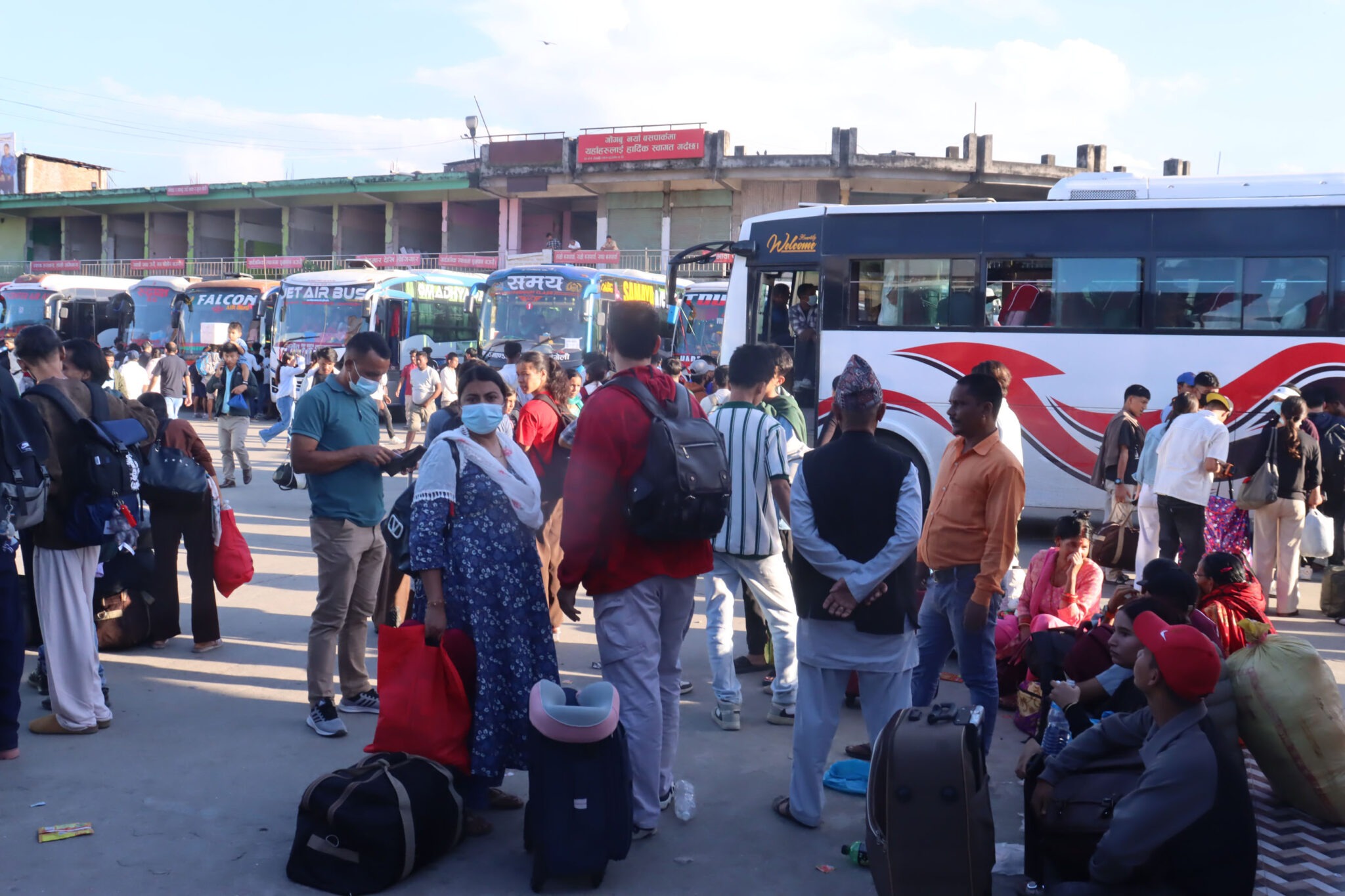 अत्यावश्यक हलुका सवारीसाधनलाई गन्तव्यतर्फ लाग्न अनुमति