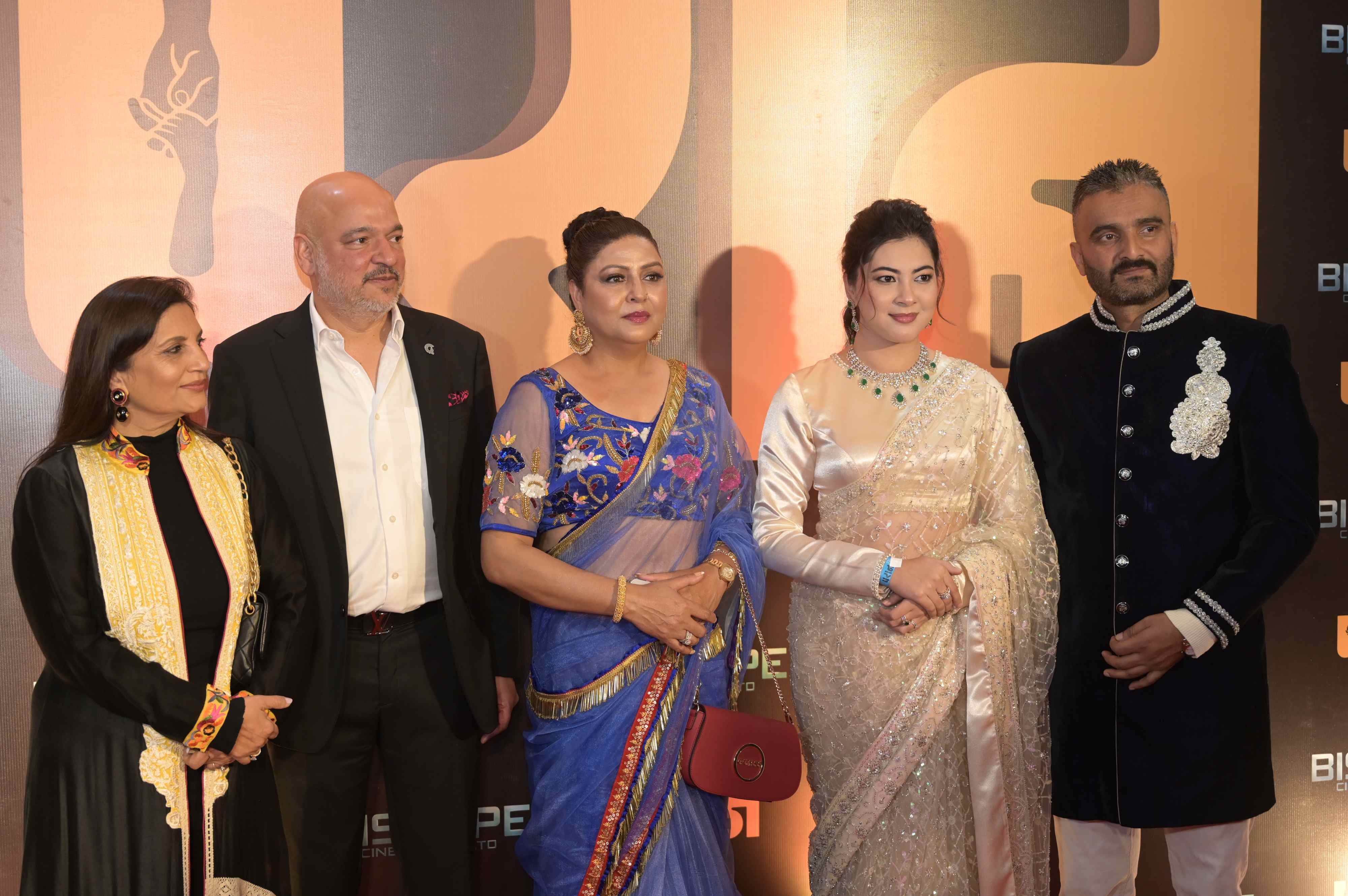 आजबाट देशभर ‘परान’, प्रिमियरमा उत्कृष्ट प्रतिक्रिया