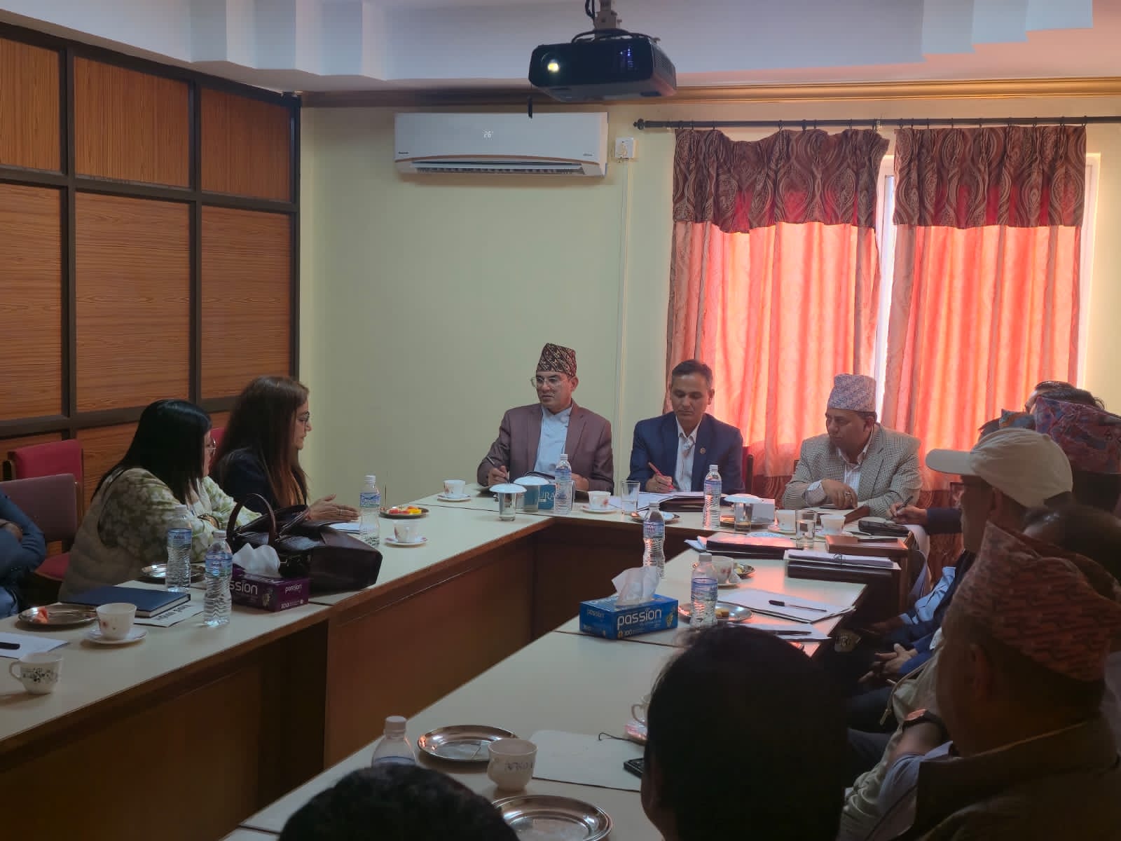 गृहमन्त्रीद्वारा कारागार व्यवस्थापन विभागको निरीक्षण