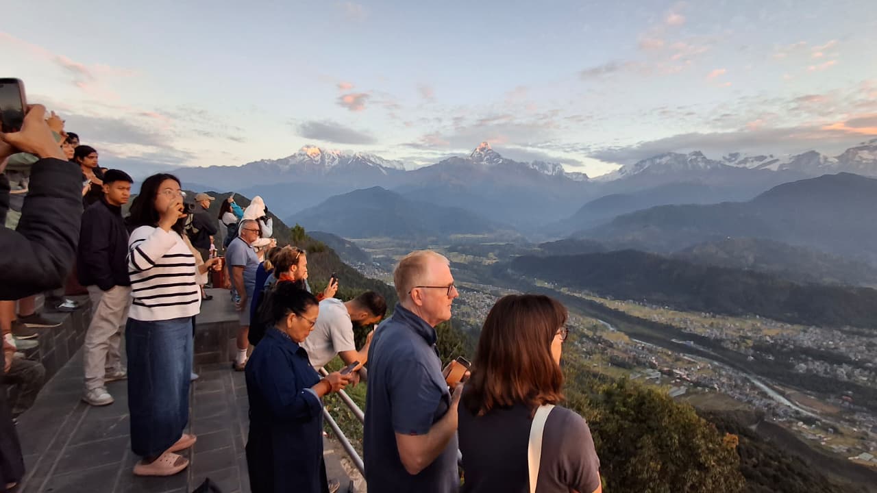 पोखरा भरिभराउः लामो बिदाले बढायो आन्तरिक पर्यटन