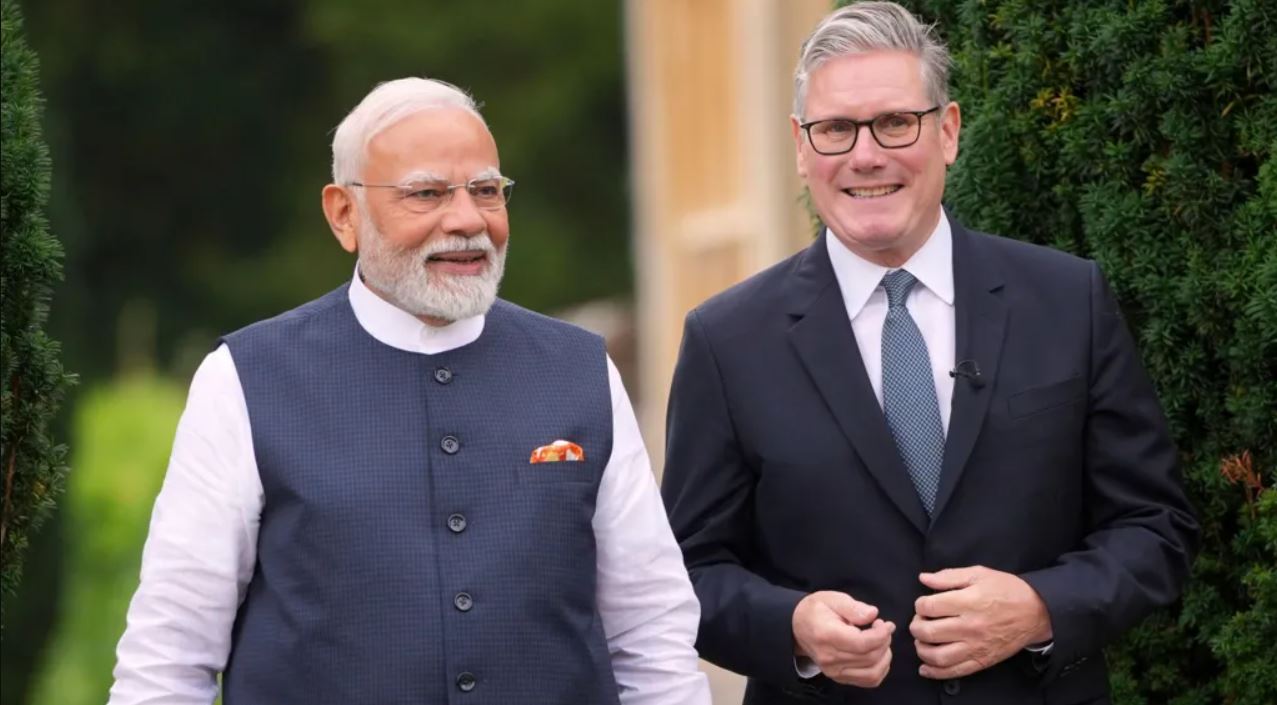 ऐतिहासिक व्यापार सम्झौतापछि भारतमा बेलायती प्रधानमन्त्री स्टार्मरको पहिलो भ्रमण