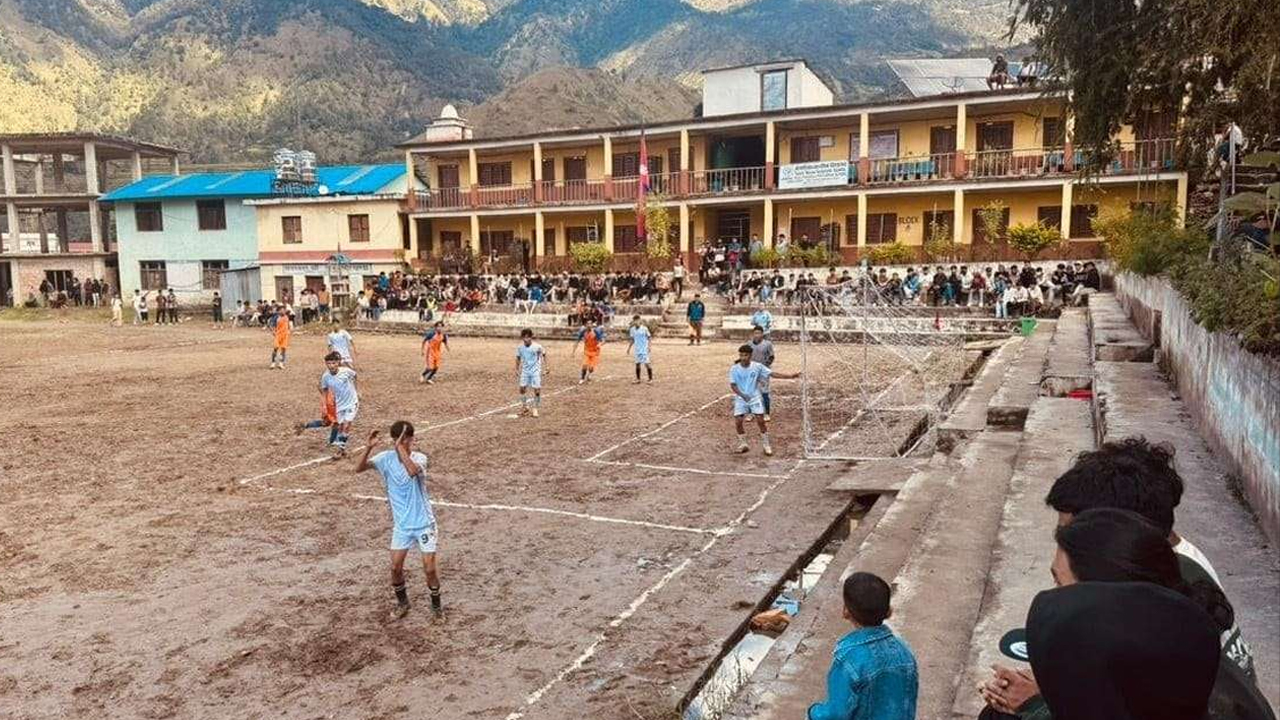 बाजुरा कप फुटबल प्रतियोगितामा समूह चरणका खेलहरु सकिए, आजबाट क्वाटरफाइनलका खेल हुने