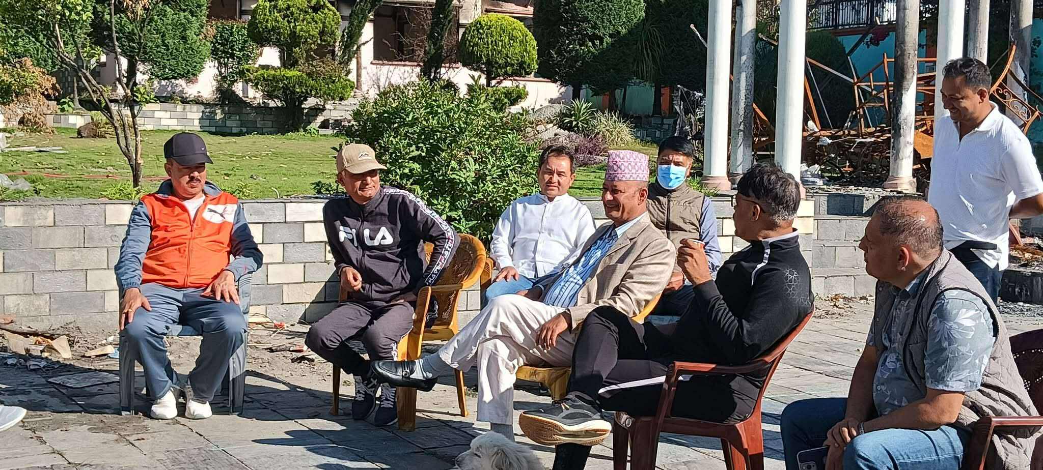 अमेरिका भागेका भनिएका पूर्वऊर्जामन्त्री खड्का घरमै सार्वजनिक