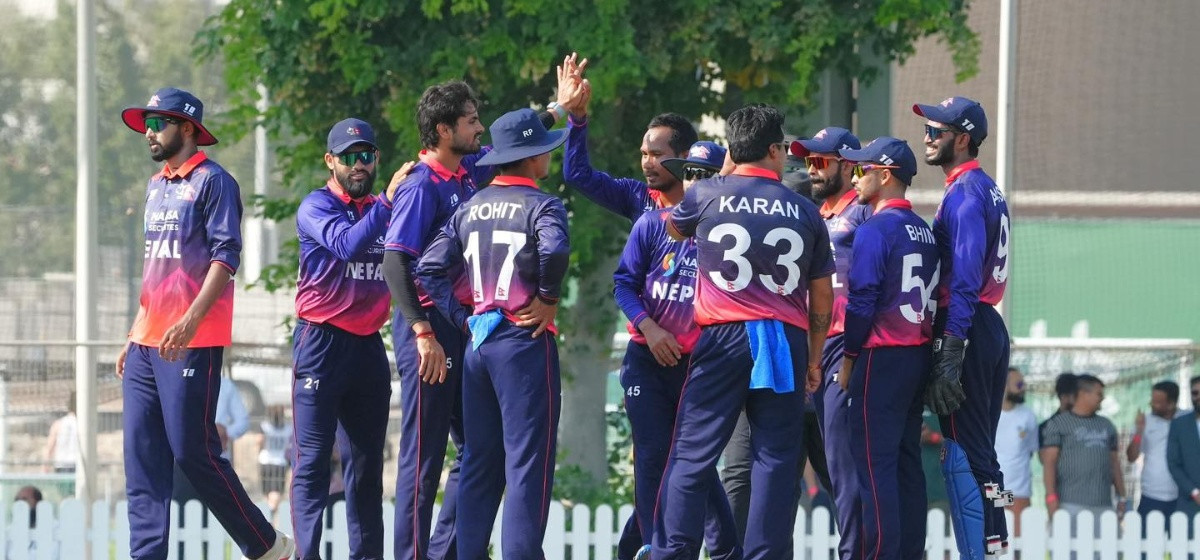 आइसिसी विश्वकप क्रिकेट लिग-२ : युएईविरुद्ध नेपालले ब्याटिङ गर्दै